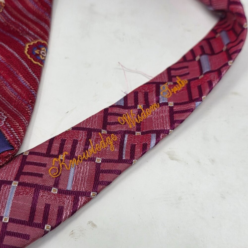 Robert Graham 100% Silk Red Striped Patterned Tie Men's - Picture 2 of 4